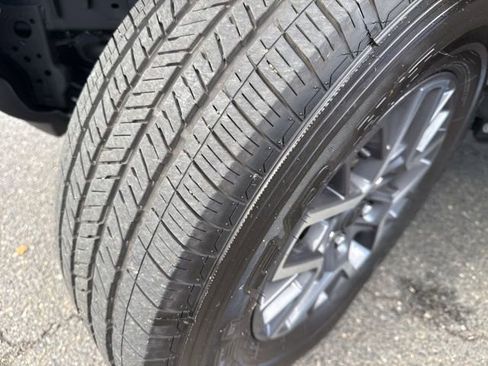 Used 2024 Jeep Wrangler Sahara image 7