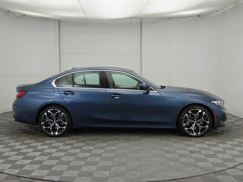 Certified 2025 BMW 330i Sedan w/ Premium Package image 4