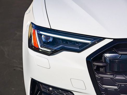 Used 2024 Audi A6 Premium Plus image 12