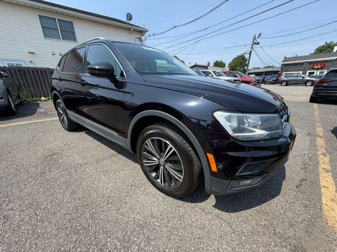 Used 2019 Volkswagen Tiguan SEL AWD/4WD image 3