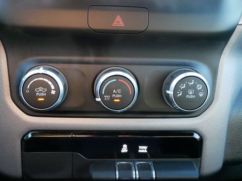 Used 2023 RAM 1500 Big Horn AWD/4WD image 20