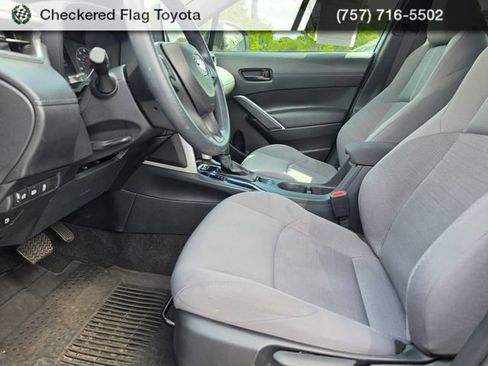 Used 2024 Toyota Corolla Cross AWD Hybrid image 8