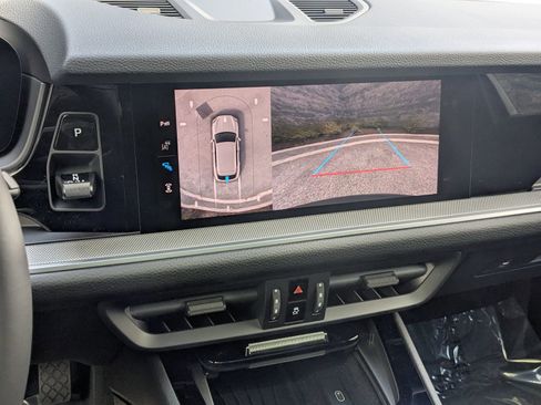 New 2026 Porsche Cayenne AWD/4WD image 19