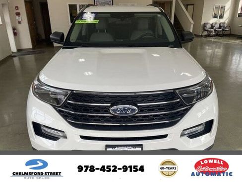 Used 2022 Ford Explorer XLT w/ Equipment Group 202A AWD/4WD image 1