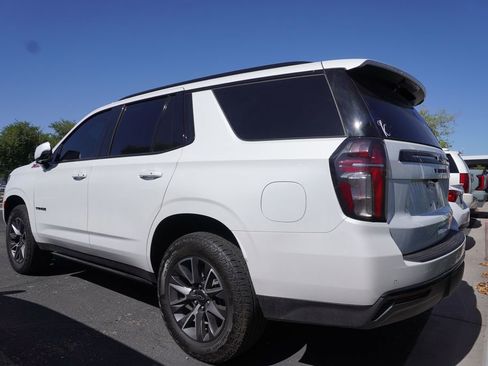 Used 2023 Chevrolet Tahoe Z71 w/ Luxury Package AWD/4WD image 7
