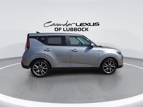 Used 2024 Kia Soul EX w/ Option Group 015 FWD image 9