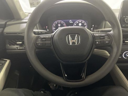 Certified 2023 Honda Accord EX image 14