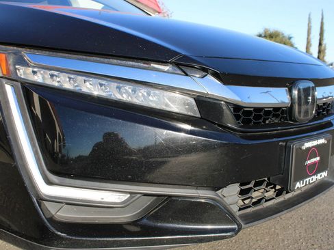 Used 2018 Honda Clarity Plug-In Hybrid image 8