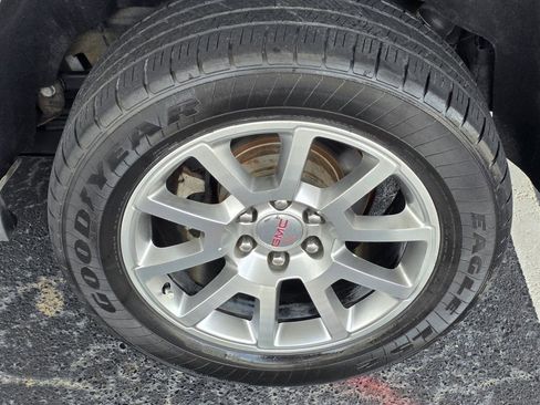 Used 2016 GMC Yukon XL Denali w/ Open Road Package RWD image 40
