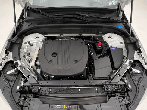 Used 2023 Volvo XC60 B5 Ultimate w/ Climate Package image 28