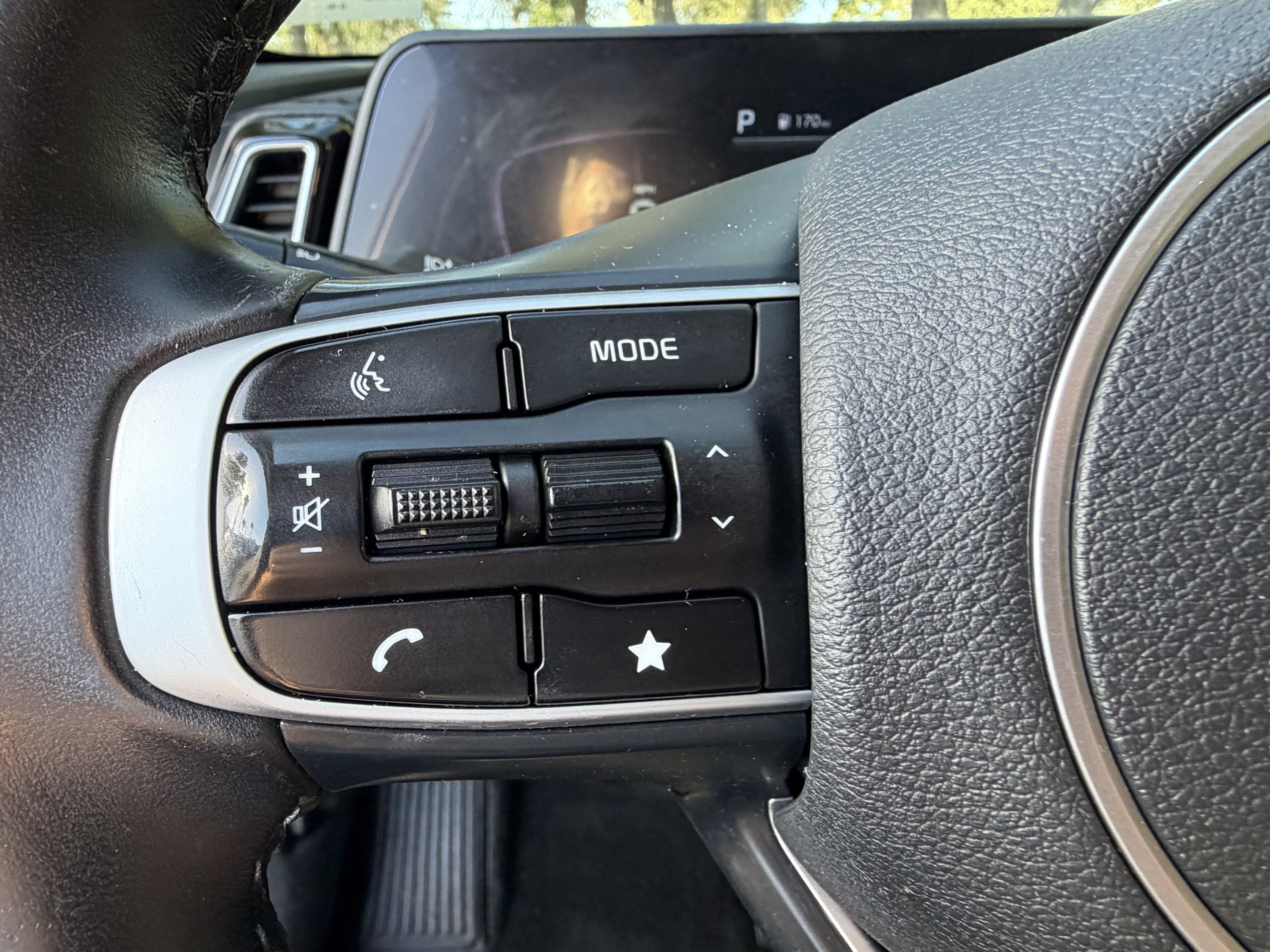 Used 2023 Kia Sportage EX FWD image 18