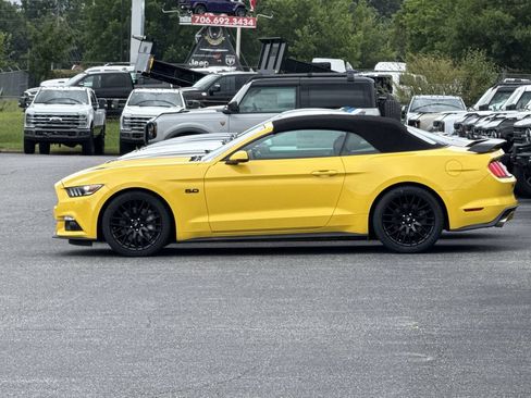 Used 2017 Ford Mustang GT Premium RWD image 25