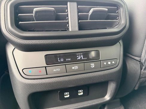 New 2026 Honda Pilot Touring image 18