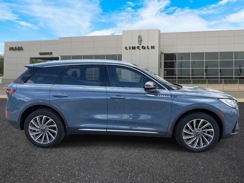 Used 2023 Lincoln Corsair Reserve w/ Equipment Group 201A FWD image 2