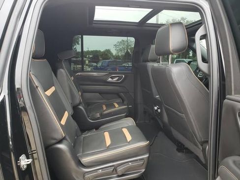 Used 2022 GMC Yukon XL AT4 AWD/4WD image 19