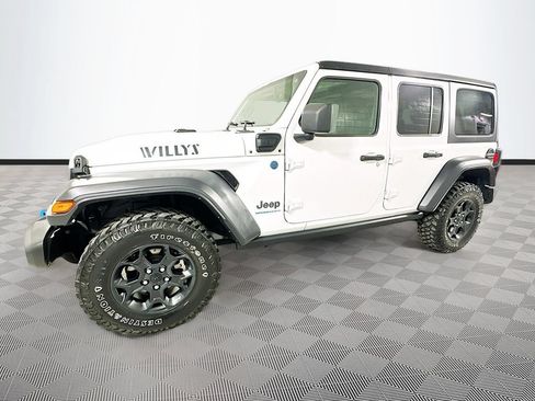Used 2023 Jeep Wrangler Unlimited w/ 8.4" Radio Group AWD/4WD image 4