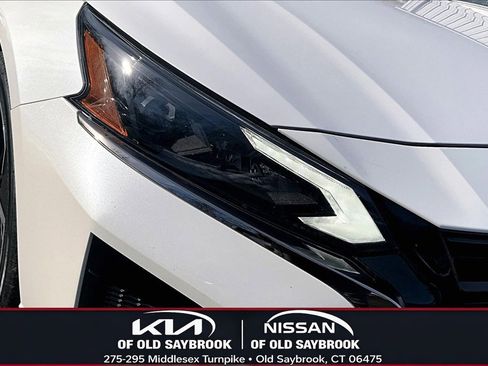 Used 2023 Nissan Altima 2.5 SR w/ SR Premium Package image 30