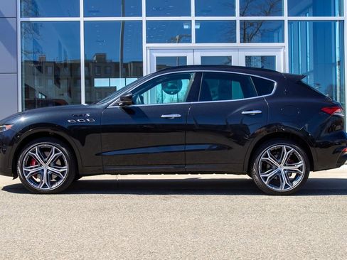Used 2022 Maserati Levante Modena S AWD/4WD image 7