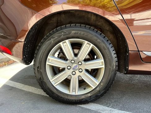 Used 2016 Volvo XC60 T6 AWD/4WD image 13