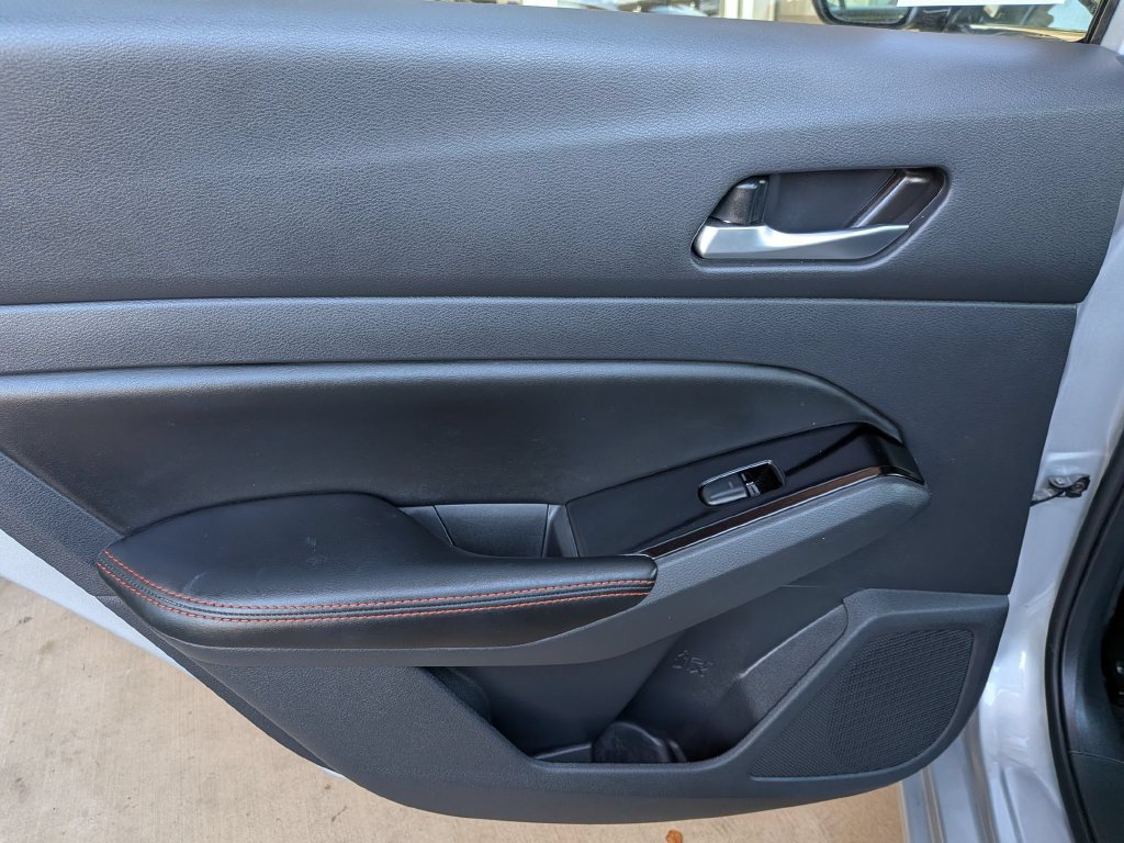 Used 2025 Nissan Altima 2.5 SR FWD image 25