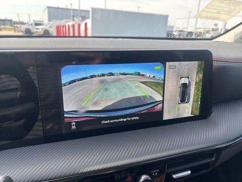 New 2026 Nissan Kicks SR FWD image 14