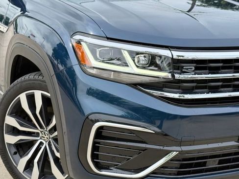 Used 2022 Volkswagen Atlas Cross Sport SEL Premium R-Line AWD/4WD image 3