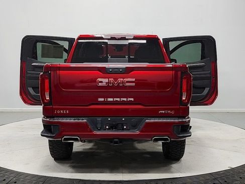 Used 2024 GMC Sierra 1500 AT4 w/ Technology Package AWD/4WD image 14