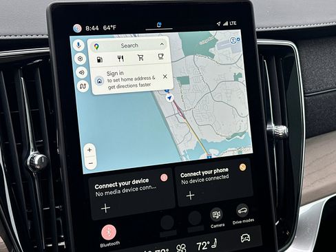 New 2025 Volvo XC90 B6 Core image 18