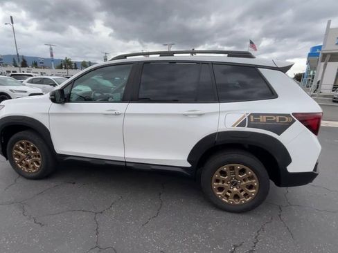 Certified 2022 Honda Passport TrailSport image 6