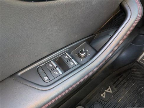 Used 2018 Audi A4 2.0T Premium Plus w/ Premium Plus Package image 15