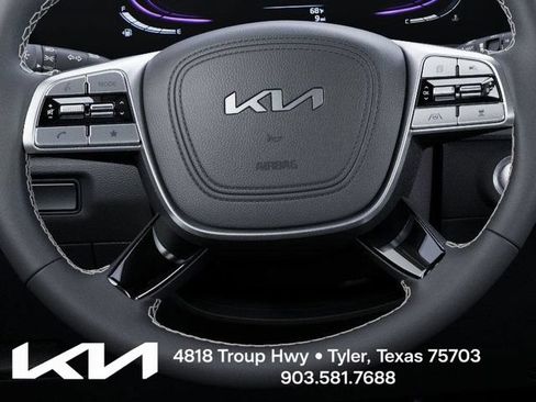 New 2025 Kia Telluride S FWD image 22
