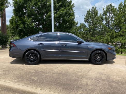 Used 2024 Honda Accord EX image 7