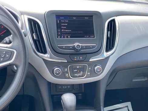 Certified 2022 Chevrolet Equinox LS w/ LS Convenience Package image 9