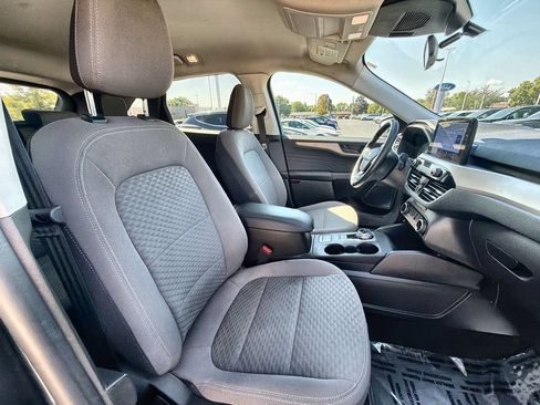 Used 2022 Ford Escape SE w/ SE Sport Appearance Package FWD image 23