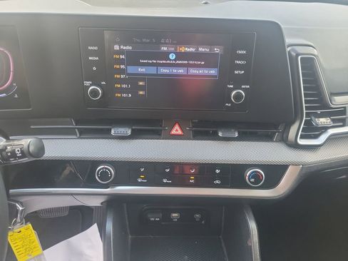 Used 2023 Kia Sportage LX image 22