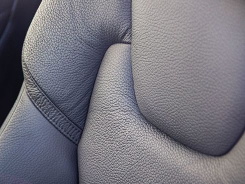 Used 2025 Volvo V60 B5 Cross Country Plus image 28