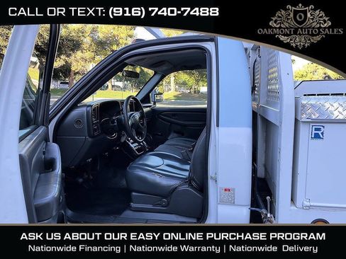 Used 2007 Chevrolet Silverado 3500 2WD Regular Cab w/ Heavy-Duty Power Package image 21