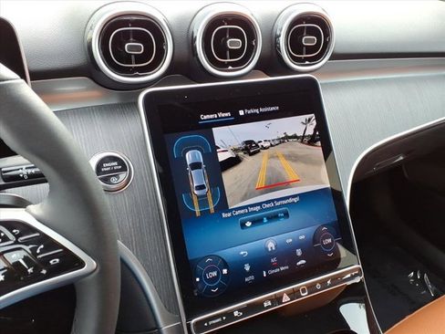 Used 2025 Mercedes-Benz C 300 4MATIC Sedan image 6