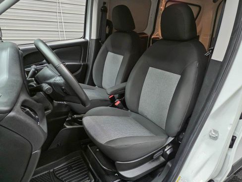 Used 2020 RAM ProMaster City Tradesman SLT FWD image 16