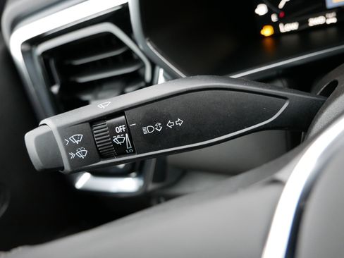 New 2026 GMC Canyon Elevation w/ Convenience Package image 24