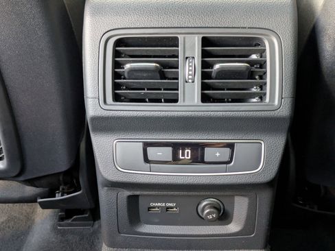 Used 2022 Audi Q5 2.0T Premium Plus image 24