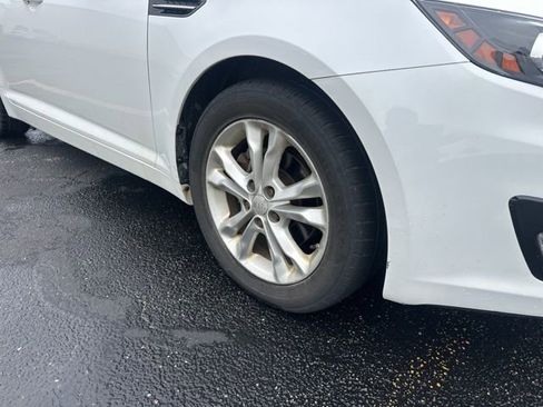 Used 2012 Kia Optima EX FWD image 3