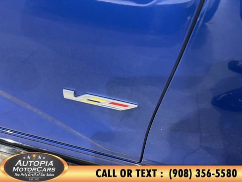 Used 2022 Cadillac CT4 V RWD image 46