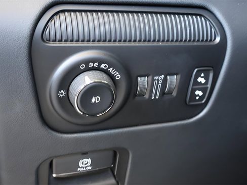 Used 2023 Jeep Grand Wagoneer Series III w/ Quick Order Packagew 28T image 24