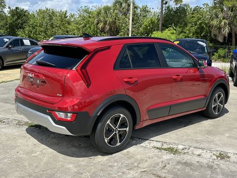 New 2026 Kia Niro EX FWD image 4