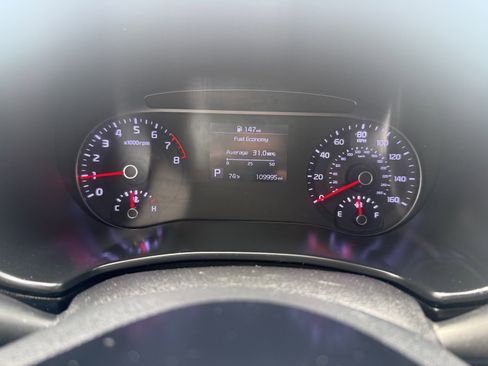 Used 2021 Kia Soul LX FWD image 11