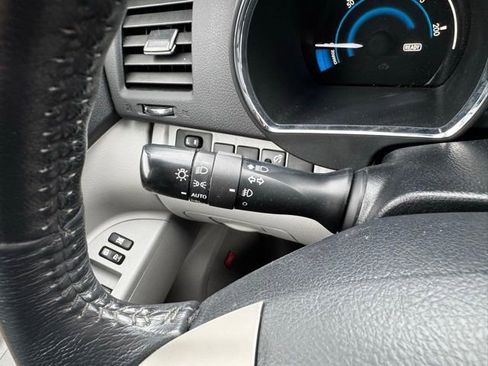 Used 2010 Toyota Highlander Limited image 30