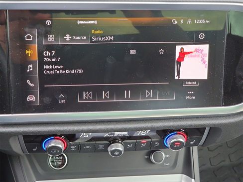 Used 2025 Audi Q3 2.0T Premium w/ Convenience Package image 19