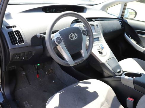 Used 2015 Toyota Prius Two FWD image 10