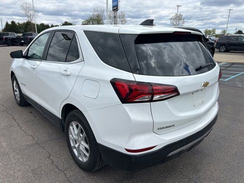 Used 2024 Chevrolet Equinox LT w/ LPO, Floor Liner Package FWD image 7